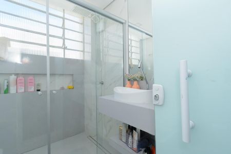 Apartamento à venda com 150m², 4 quartos e 1 vaga Apartamento à venda com 150m², 4 quartos e 1 vagaBanheiro Social