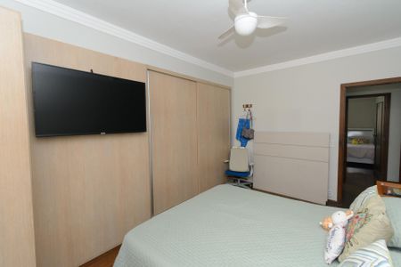 Apartamento à venda com 150m², 4 quartos e 1 vaga Apartamento à venda com 150m², 4 quartos e 1 vagaSuíte