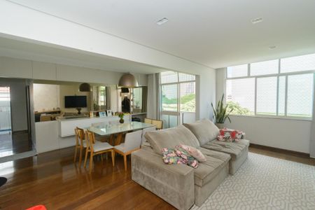 Apartamento à venda com 150m², 4 quartos e 1 vaga Apartamento à venda com 150m², 4 quartos e 1 vagaSala