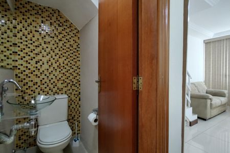 Casa de condomínio à venda com 120m², 3 quartos e 1 vaga Casa de condomínio à venda com 120m², 3 quartos e 1 vagaLavabo Sala