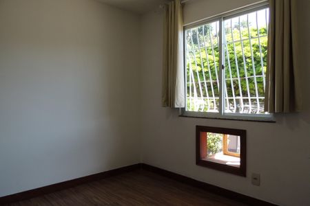 Casa de condomínio à venda com 120m², 3 quartos e 1 vagaQuarto suíte 1