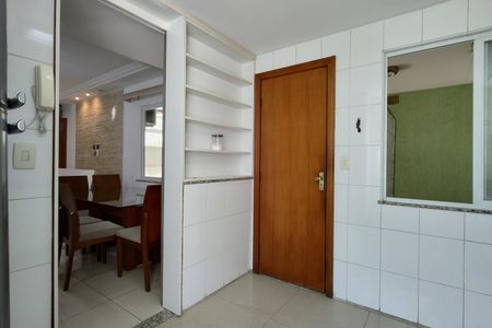 Casa de condomínio à venda com 120m², 3 quartos e 1 vaga Casa de condomínio à venda com 120m², 3 quartos e 1 vagaCozinha - Armários