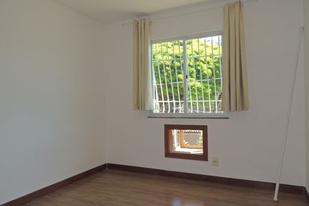 Casa de condomínio à venda com 120m², 3 quartos e 1 vagaQuarto suíte 1