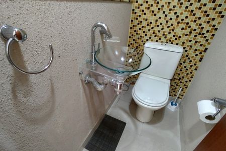 Casa de condomínio à venda com 120m², 3 quartos e 1 vaga Casa de condomínio à venda com 120m², 3 quartos e 1 vagaLavabo Sala