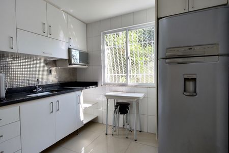 Casa de condomínio à venda com 120m², 3 quartos e 1 vaga Casa de condomínio à venda com 120m², 3 quartos e 1 vagaCozinha - Armários