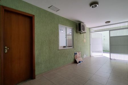 Casa de condomínio à venda com 120m², 3 quartos e 1 vaga Casa de condomínio à venda com 120m², 3 quartos e 1 vagaGaragem