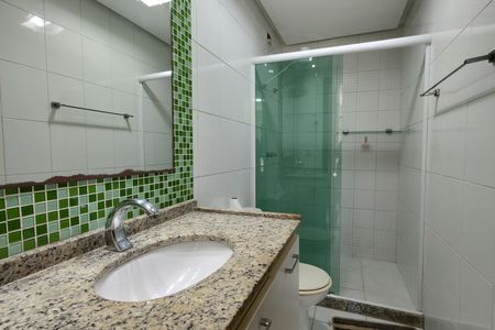 Casa de condomínio à venda com 120m², 3 quartos e 1 vaga Casa de condomínio à venda com 120m², 3 quartos e 1 vagaBanheiro da Suíte 2