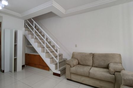 Casa de condomínio à venda com 120m², 3 quartos e 1 vaga Casa de condomínio à venda com 120m², 3 quartos e 1 vagaSala