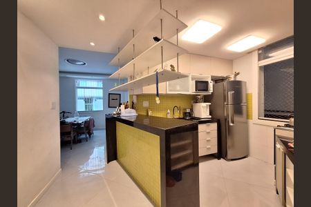 Apartamento à venda com 86m², 2 quartos e sem vagaCozinha