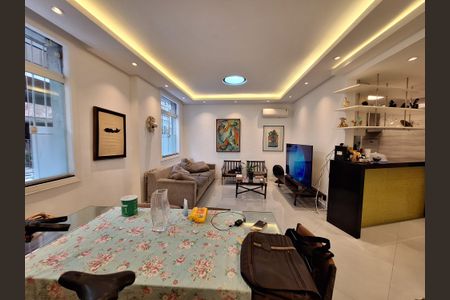 Apartamento à venda com 86m², 2 quartos e sem vagaSala