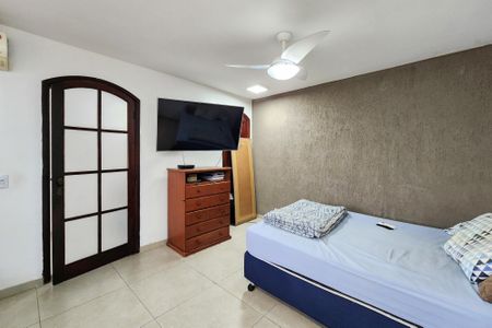 Apartamento à venda com 145m², 4 quartos e 1 vaga Apartamento à venda com 145m², 4 quartos e 1 vagaSuíte