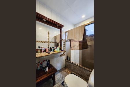 Apartamento à venda com 145m², 4 quartos e 1 vaga Apartamento à venda com 145m², 4 quartos e 1 vagaBanheiro da Suíte