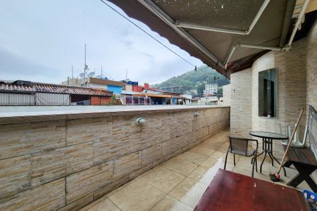 Apartamento à venda com 145m², 4 quartos e 1 vaga Apartamento à venda com 145m², 4 quartos e 1 vagaÁrea