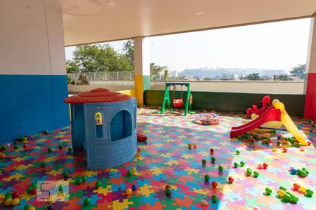 Apartamento à venda com 145m², 4 quartos e 1 vaga Apartamento à venda com 145m², 4 quartos e 1 vagaÁrea Comum