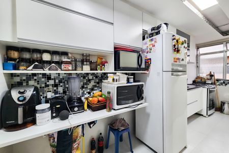 Apartamento à venda com 145m², 4 quartos e 1 vaga Apartamento à venda com 145m², 4 quartos e 1 vagaCozinha