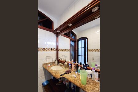 Apartamento à venda com 145m², 4 quartos e 1 vaga Apartamento à venda com 145m², 4 quartos e 1 vagaBanheiro da Suíte