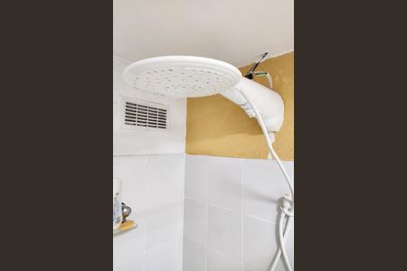 Apartamento à venda com 145m², 4 quartos e 1 vaga Apartamento à venda com 145m², 4 quartos e 1 vagaBanheiro Social