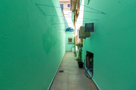 Casa à venda com 143m², 3 quartos e 2 vagasCorredor Lateral