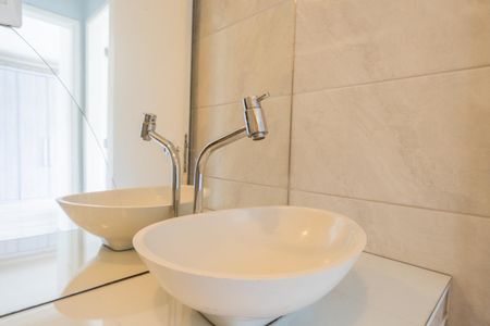 Apartamento para alugar com 66m², 2 quartos e sem vagaBanheiro