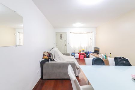 Casa à venda com 150m², 2 quartos e 2 vagasSala