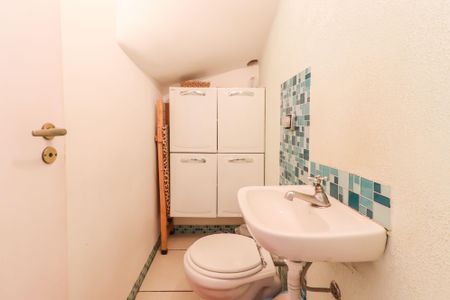 Casa à venda com 150m², 2 quartos e 2 vagasLavabo