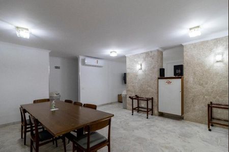 Apartamento para alugar com 156m², 3 quartos e 2 vagasÁrea comum