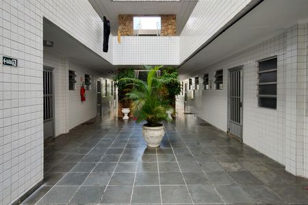 Apartamento para alugar com 70m², 2 quartos e 1 vaga Apartamento para alugar com 70m², 2 quartos e 1 vagaHall de entrada