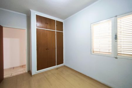 Casa para alugar com 388m², 5 quartos e 14 vagas Casa para alugar com 388m², 5 quartos e 14 vagasQuarto 3