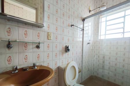 Casa para alugar com 388m², 5 quartos e 14 vagas Casa para alugar com 388m², 5 quartos e 14 vagasBanheiro de serviço