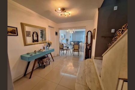 Apartamento à venda com 210m², 4 quartos e 1 vagaFoto 02