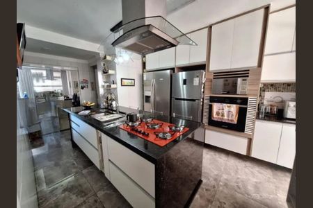 Apartamento à venda com 210m², 4 quartos e 1 vagaFoto 10