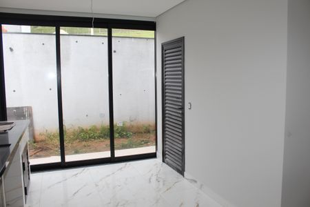 Casa de condomínio para alugar com 135m², 3 quartos e 2 vagasCozinha