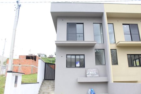 Casa de condomínio para alugar com 135m², 3 quartos e 2 vagasFachada