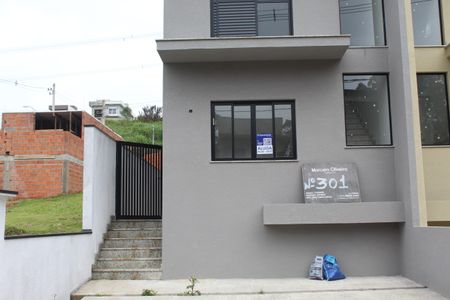 Casa de condomínio para alugar com 135m², 3 quartos e 2 vagasFachada