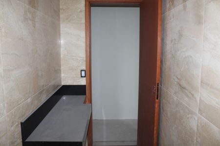 Casa de condomínio para alugar com 135m², 3 quartos e 2 vagasBanheiro Social