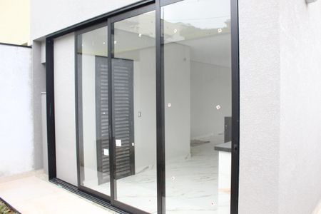 Casa de condomínio para alugar com 135m², 3 quartos e 2 vagasCorredor