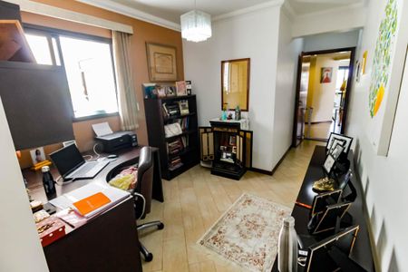 Apartamento à venda com 197m², 3 quartos e 3 vagasEscritório