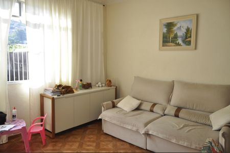 Apartamento à venda com 100m², 2 quartos e sem vagaSala