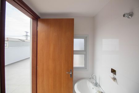 Casa à venda com 194m², 3 quartos e 1 vaga Casa à venda com 194m², 3 quartos e 1 vagaBanheiro de serviço