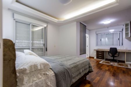 Apartamento para alugar com 205m², 3 quartos e 4 vagasSuíte