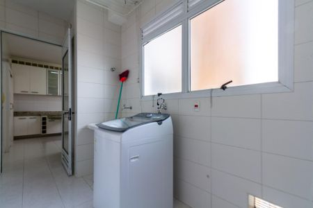 Apartamento para alugar com 205m², 3 quartos e 4 vagasÁrea de Serviço