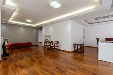 Apartamento para alugar com 205m², 3 quartos e 4 vagasSala