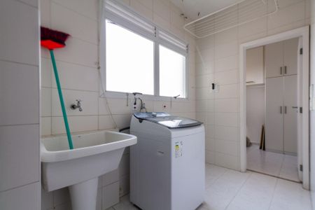 Apartamento para alugar com 205m², 3 quartos e 4 vagasÁrea de Serviço