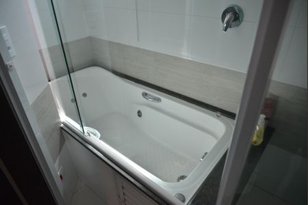 Casa à venda com 162m², 4 quartos e 3 vagasBanheiro da Suíte 2