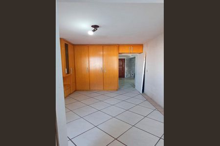 Apartamento para alugar com 76m², 2 quartos e 1 vagaSuíte