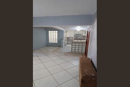 Apartamento para alugar com 76m², 2 quartos e 1 vagaSala