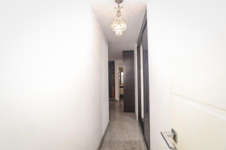 Apartamento para alugar com 203m², 3 quartos e 4 vagasCorredor 
