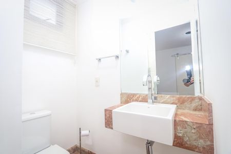 Apartamento para alugar com 203m², 3 quartos e 4 vagasLavabo