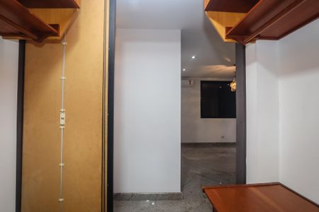 Apartamento para alugar com 203m², 3 quartos e 4 vagasCloset da Suíte