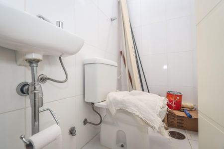 Apartamento para alugar com 203m², 3 quartos e 4 vagasBanheiro de Serviço